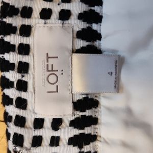 The loft pencil skirt size 4